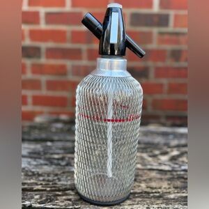 Vintage 1960’s ISI Classic Heimsyphon Soda Seltzer Siphon with Mesh Cover M8